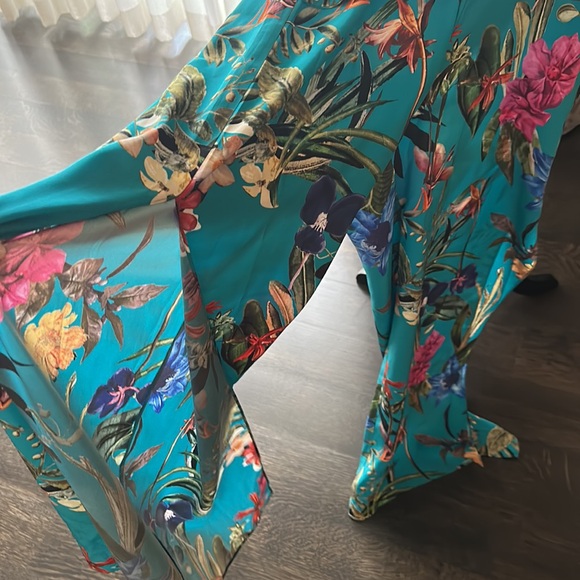 Summery floral romper - Picture 2 of 3